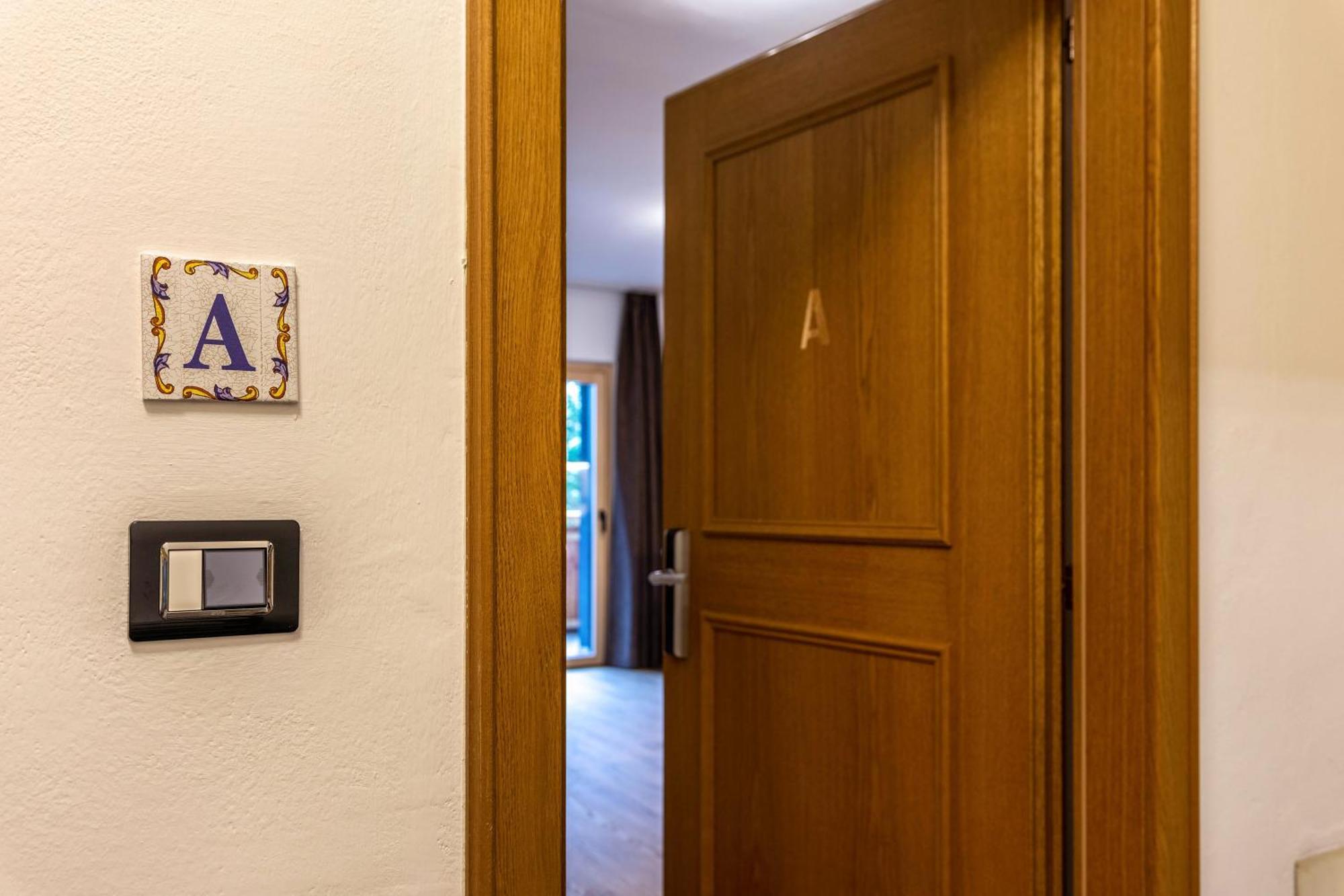 Kamerloy Apartments A Campitello di Fassa Bagian luar foto