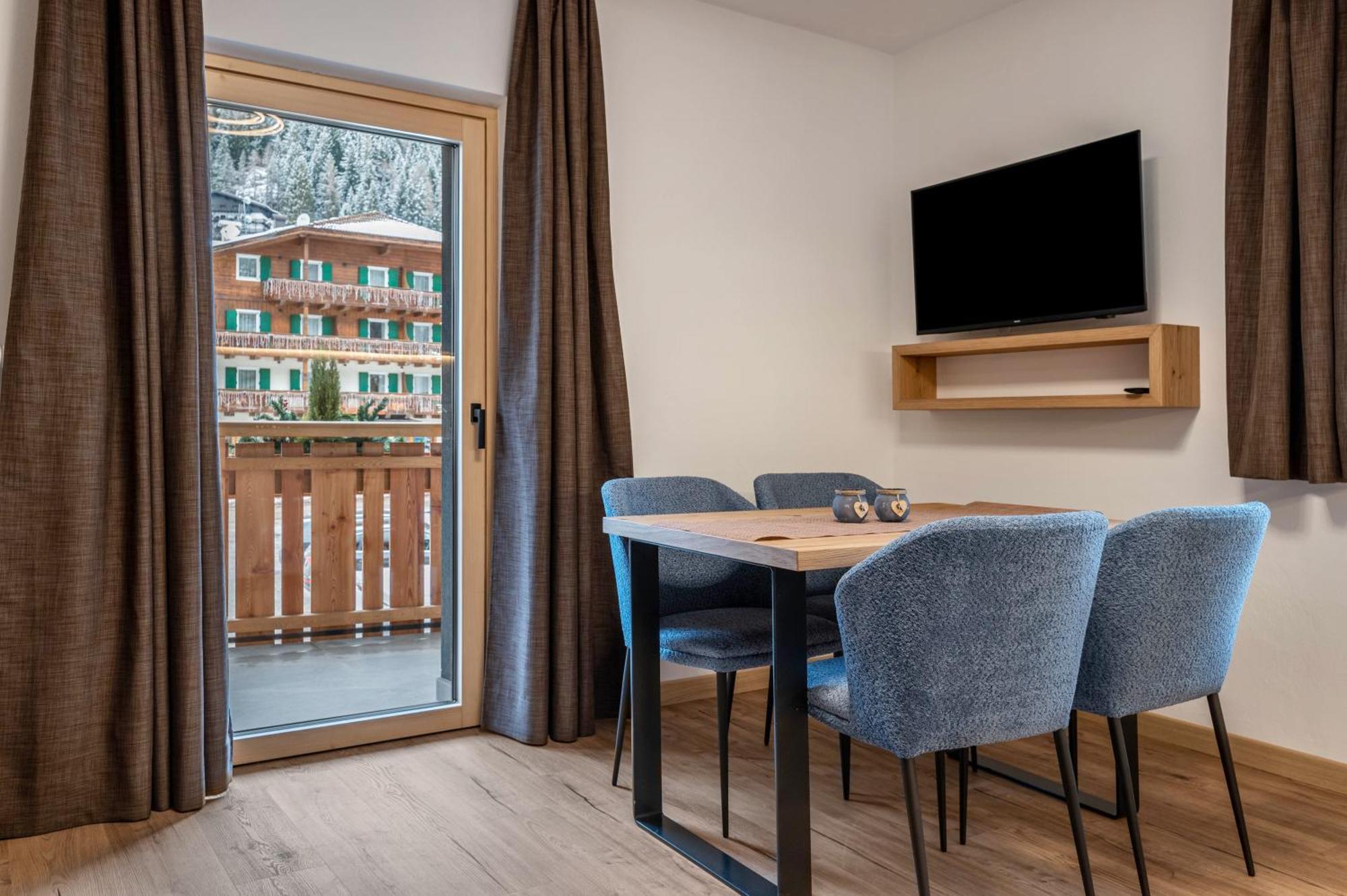 Kamerloy Apartments A Campitello di Fassa Bagian luar foto